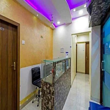 Hotel New Sarah Inn, Andheri West Mumbai Ngoại thất bức ảnh